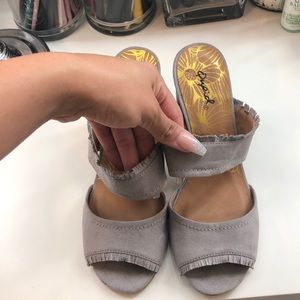 Gray Heels